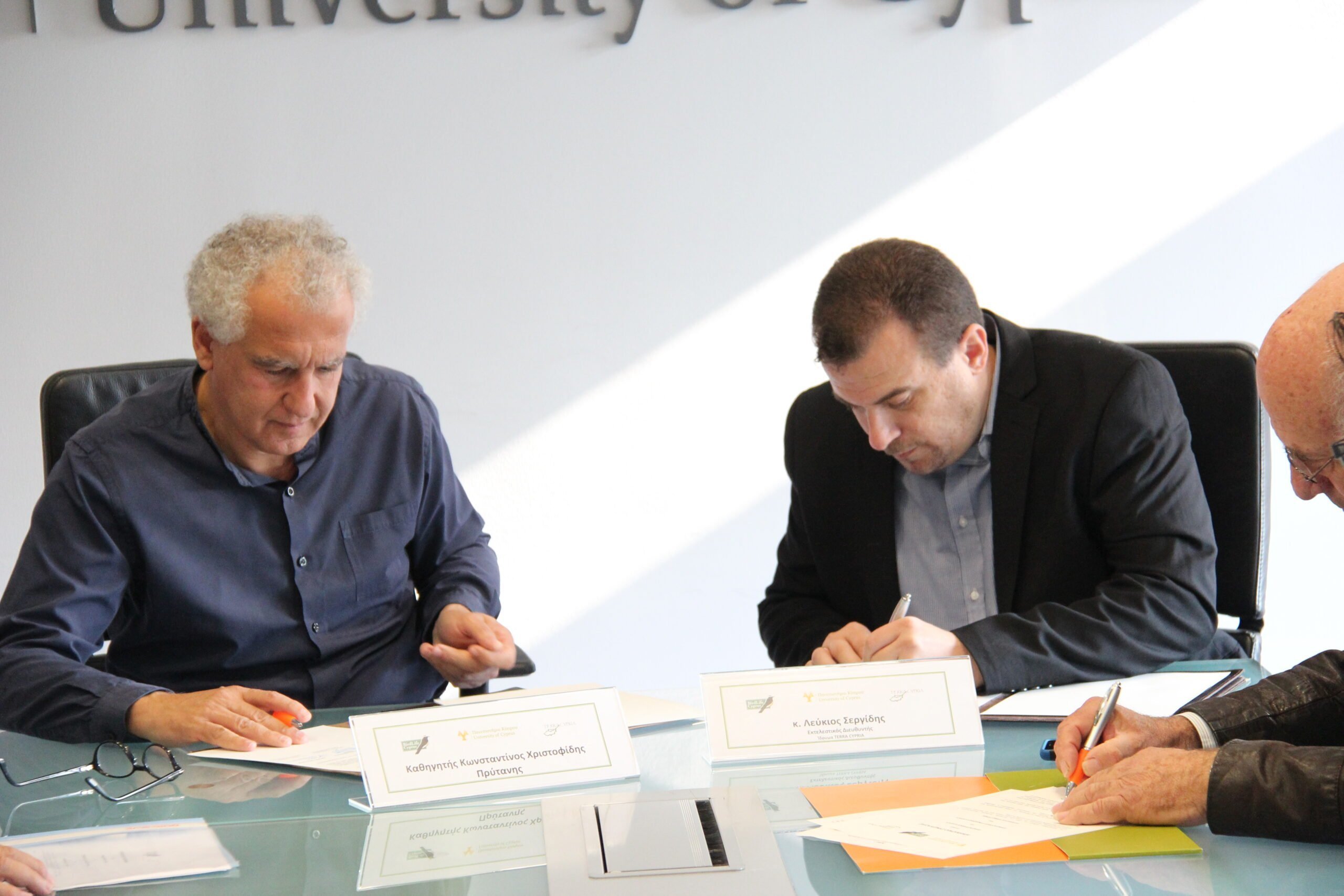 We signed a Memorandum of Understanding between the University of Cyprus and the BirdLife Cyprus